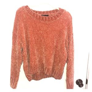 Pink long sleeve crop sweater!